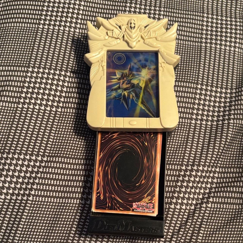 Yu-Gi-Oh! Duel Masters Card Holder | Plus 22 Random Yu-Gi-Oh! Cards